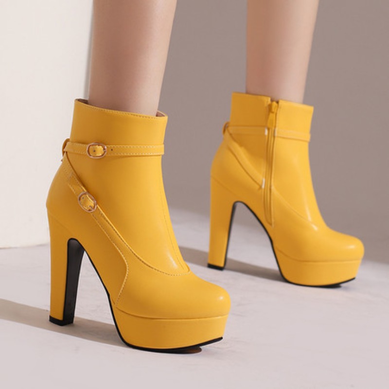 Ethnic Fashion Women - Sepatu Bot Platform Modis Sepatu Bot