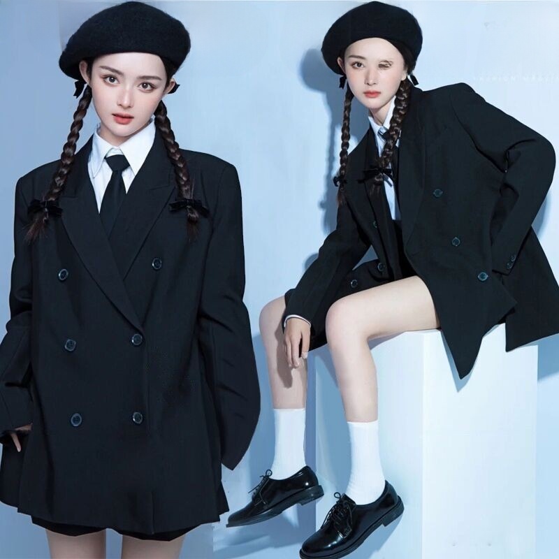 Ethnic Fashion Brand - Fotografi Potret Baru Wanita Bergaya Kampus,